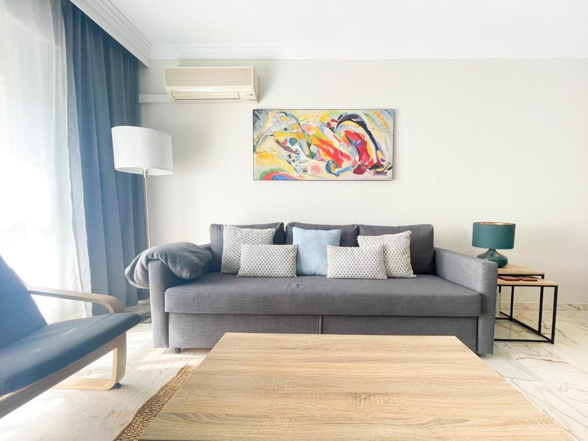 Holidays2Malaga Tomas De Echeverria 150 Mts To Beach & High Speed Wifi & Parking Leilighet Eksteriør bilde