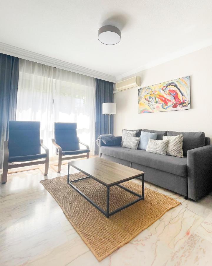 Holidays2Malaga Tomas De Echeverria 150 Mts To Beach & High Speed Wifi & Parking Leilighet Eksteriør bilde