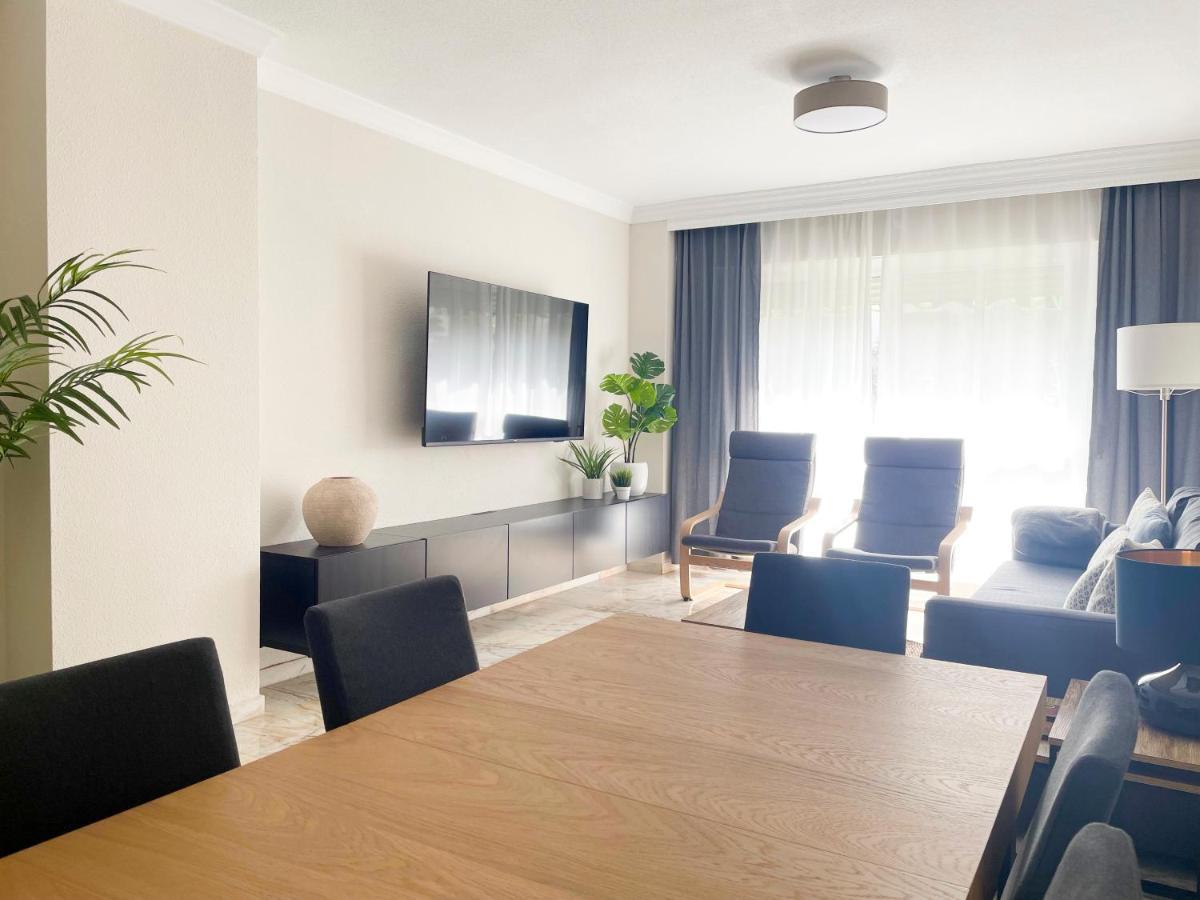 Holidays2Malaga Tomas De Echeverria 150 Mts To Beach & High Speed Wifi & Parking Leilighet Eksteriør bilde